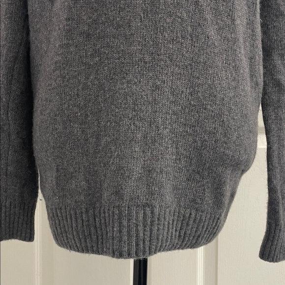 Zara Gray Crew Neck Sweater Long Sleeves Rib Trim 70% Wool Sz S - Picture 7 of 15